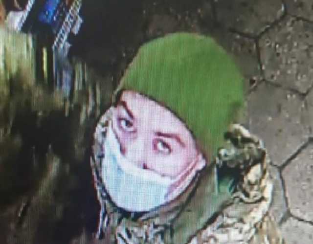 На Днепропетровщине воры, одетые в камуфляж, грабят магазины