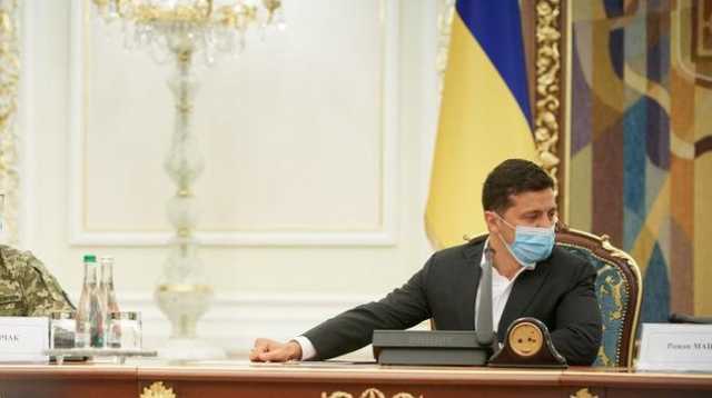 Зеленский отправил начальника Генштаба ВСУ на Донбасс и пообещал разговор с Путиным