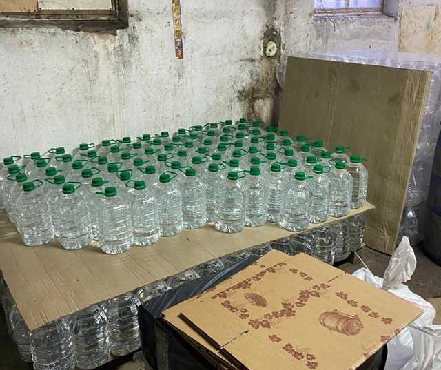 В Хмельницком закрыли подпольный цех по изготовлению алкоголя