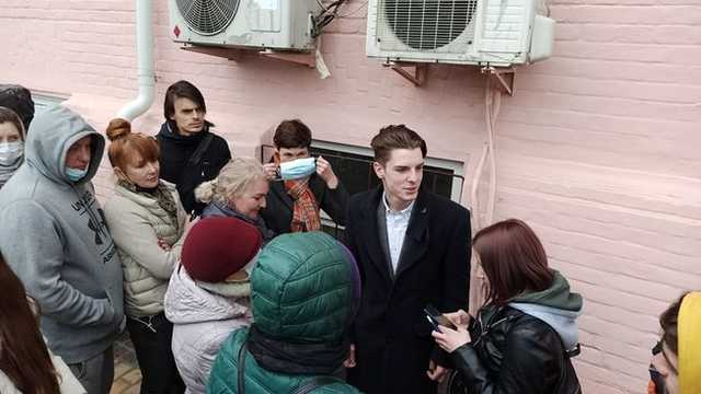 Суд отправил под круглосуточный домашний арест протестовавшего под ОП активиста Ратушного