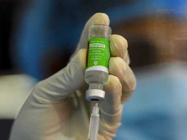 Минздрав обнародовал данные о побочных эффектах вакцины Covishield