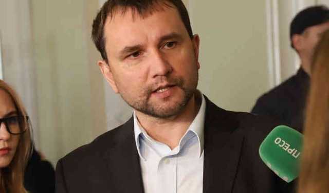 Позачерговим засіданням “про двері” Зеленський відволікає увагу від “справи вагнерівців”, – В’ятрович