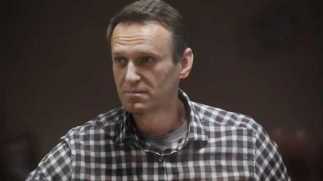 Навальный объявил голодовку