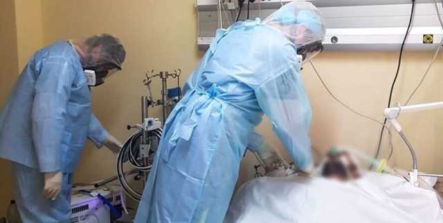 Третья волна коронавируса: в Украине занято больше 60% койко-мест