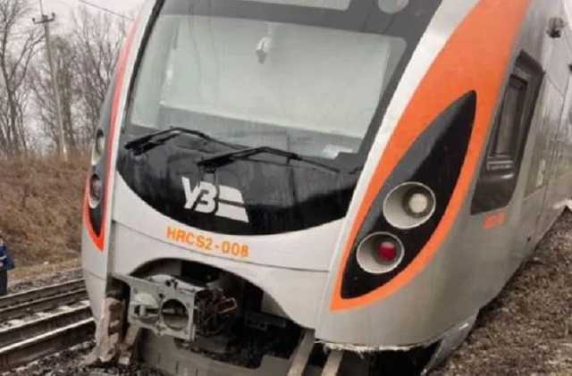 "Уже есть перечень виновных": УЗ отстранила ряд топ-чиновников из-за аварии поезда "Интерсити"