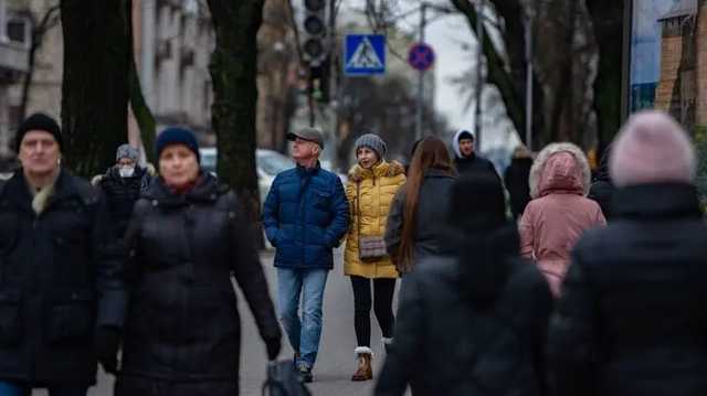 В "красных" Сумах запретили посещать парки и ходить по улицам без масок