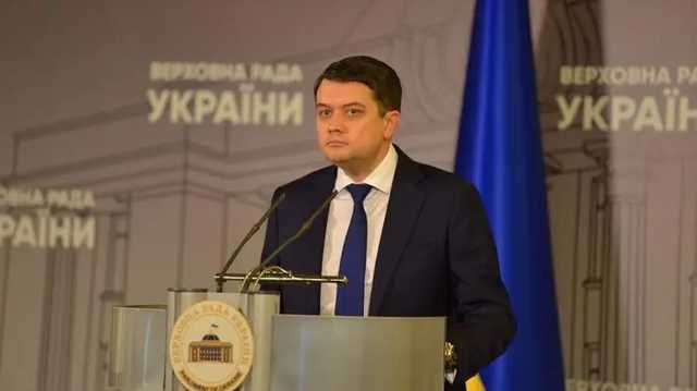 Разумков заявил, что санкции СНБО не должны применяться против украинских граждан