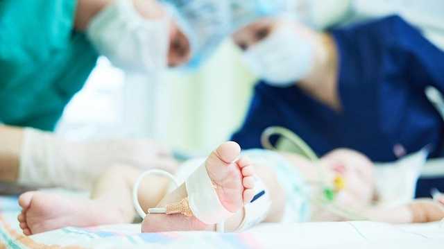 Не прожил еще и месяца: в Киеве коронавирусом заразился младенец