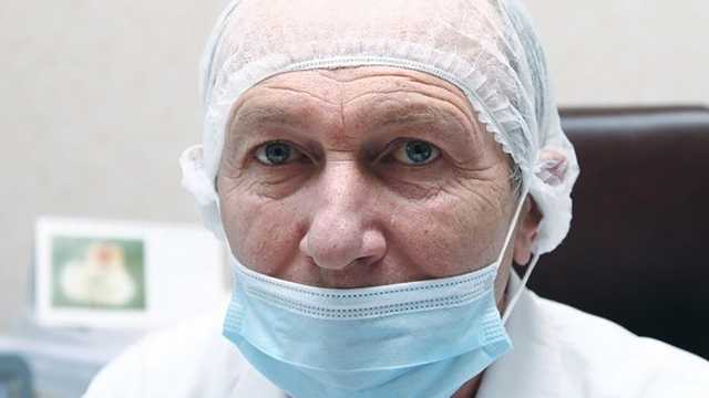 Медперсонал истощен, падает с ног: инфекционист показал видео из больницы Днепра