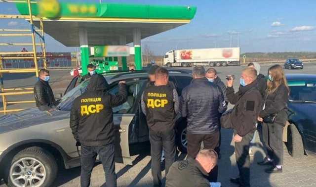 Глава территориальной громады на Хмельнитчине задержан на взятке в $3800