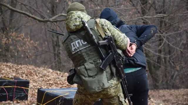 В Черновицкой области пограничники задержали контрабандиста с сигаретами на полмиллиона гривен