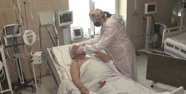 Третья волна коронавируса: Украина проходит пик заболеваемости, число выписок резко выросло