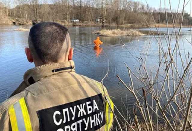 Возле Полтавы лодку с людьми затянуло под дамбу: два человека погибли, один пропал