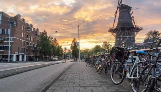 Нідерланди продовжують карантинні обмеження