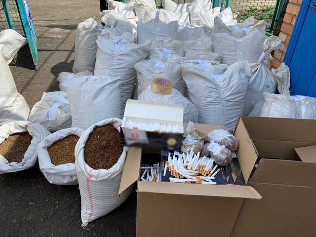 В Запорожье нашли подпольный цех по изготовлению табачных изделий