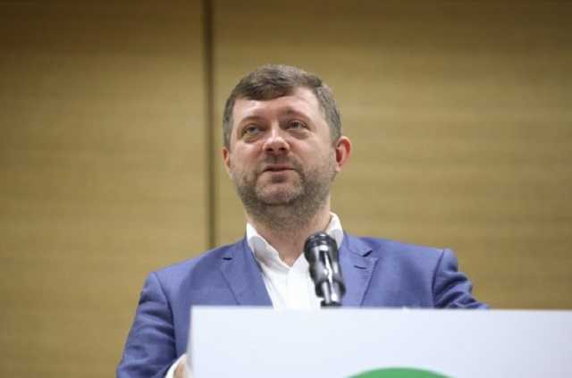 Корнієнко не бачить підстав позбавляти Тищенка мандату за гулянку під час локдауну