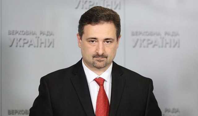 Смелянский будет закупать канцелярию у фигуранта уголовного дела по уклонению от налогообложения