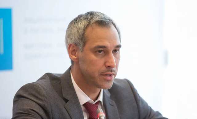 Рябошапка назвал обыски у Коломойского красивой имитацией