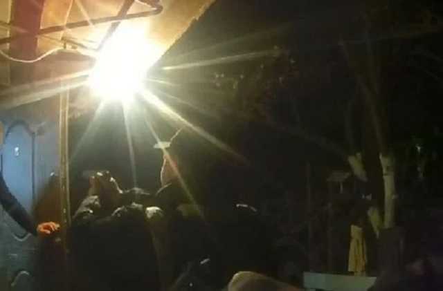 Под Житомиром задержали мужчину, который облился бензином и обстрелял полицейских