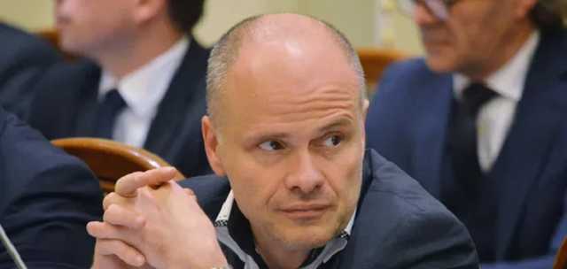 Радуцкий засветил туфли из крокодильей кожи за 140 тысяч