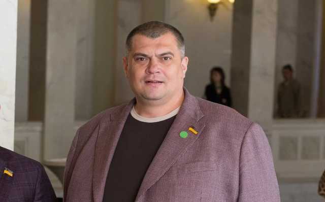 "Слуга" Корявченков начал строительство коттеджа за несколько сотен тысяч долларов