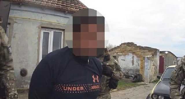 Насиловал ребенка несколько лет подряд: на Одесщине задержали отчима-педофила