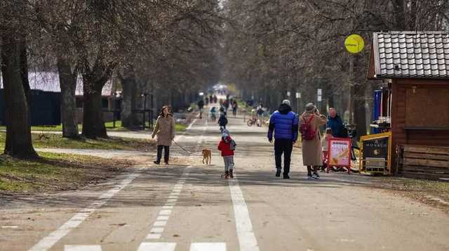 Количество "красных" регионов уменьшилось до 7. Перечень зон карантина в Украине