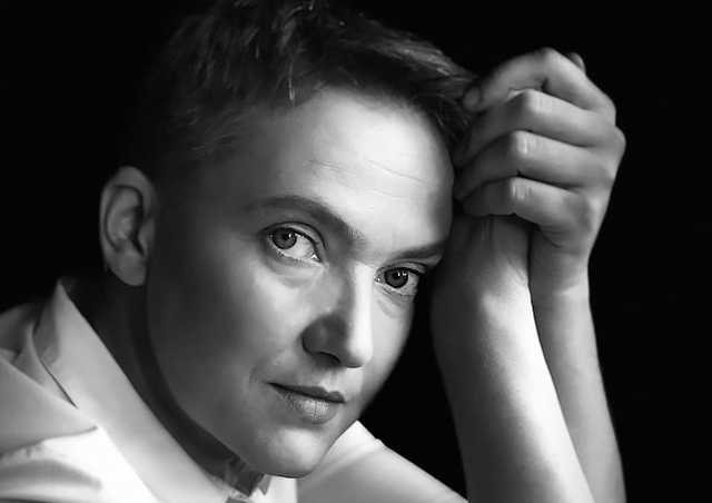 Савченко отличилась пасхальным поздравлением, позвонив в церковные колокола