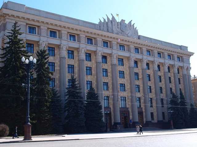 “Служебный” скандал в Харьковской ОГА: губернатор уволила зама-“слугу”