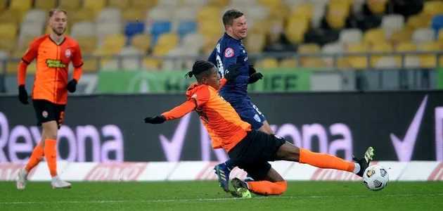 "Минай" закрылся в раздевалке и отказывался выходить на матч с "Шахтером"