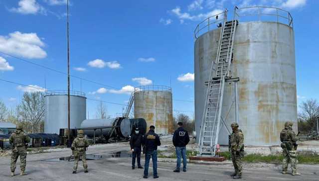 В Днепропетровской области нелегально производили горючее