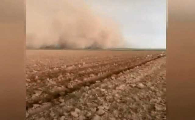 Закрыла солнце: в Турции свирепствовала песчаная буря