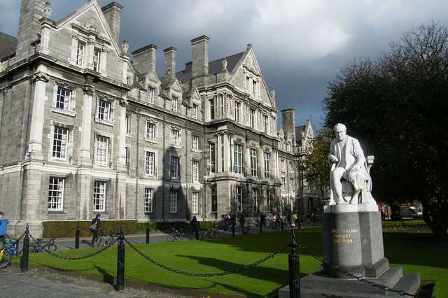 Украинские дипломаты в Ирландии попали в скандал