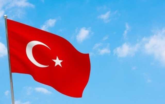 Турция ослабляет карантин, но комендантский час остается