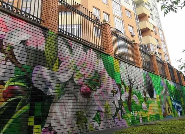 У Києві з’явився найдовший мурал в Україні