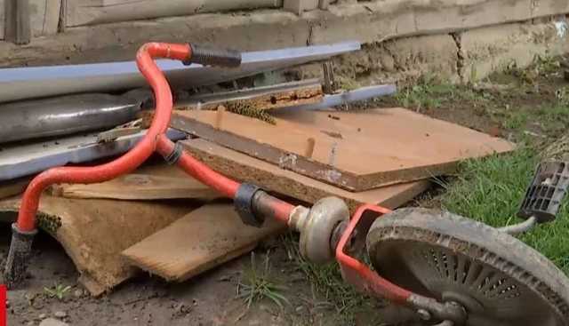 На Буковині з вікна недобудови випав 4-річний хлопчик, мати втекла