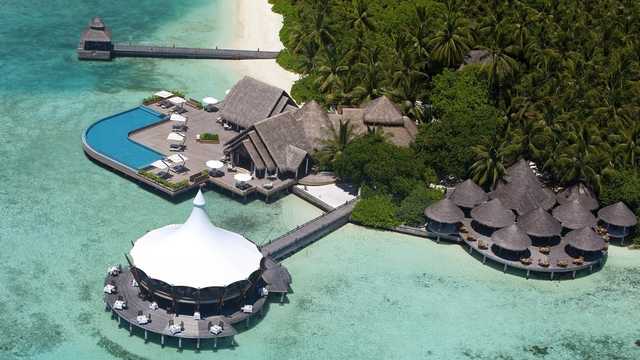 Мальдивы могут исчезнуть: министр экологии