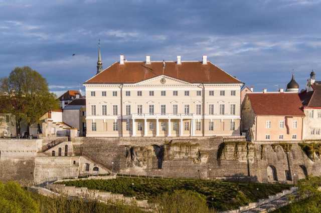 Эстония заявила о смягчении карантинных ограничений