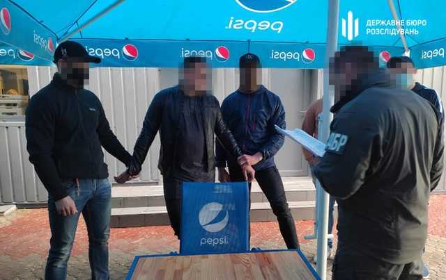 В Сумах при получении 600 долл. взятки за содействие контрабанде задержан пограничник