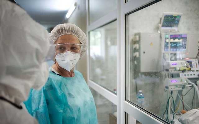 COVID-отделения закрывают в больницах Черновицкой области, больных стало меньше, - ОГА