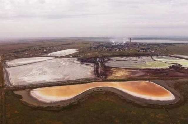 Война войной, ильменит - по распорядку?