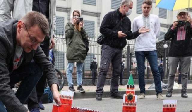 МИД РФ вызвал украинского посла «на ковер» из-за сожжения Кремля