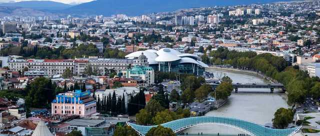 Грузія скоротила комендантську годину