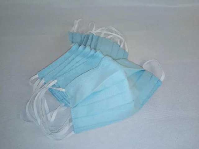 В Естонії скасовують обов’язкове носіння масок