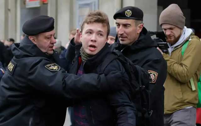 За Протасевичем в Греции следили агенты с российскими паспортами