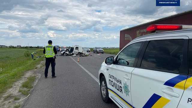 Участника аварии на трассе Киев – Чоп за несколько минут до столкновения останавливала полиция