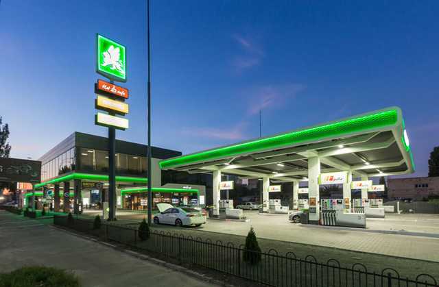 Хозяин ОККО передал миллион конторе Милованова