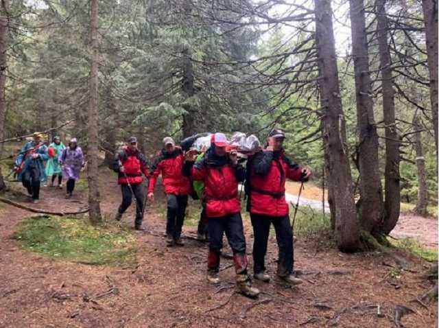 В Карпатах ежедневно травмируются туристы: в ГСЧС дали важный совет