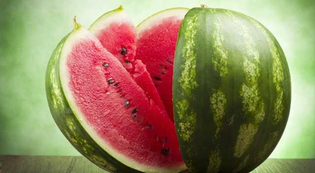 В Украине в продаже появились первые арбузы: как выбрать безопасную ягоду