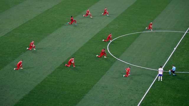 Россия отказалась становиться на колено перед матчем Евро-2020 в поддержку BLM